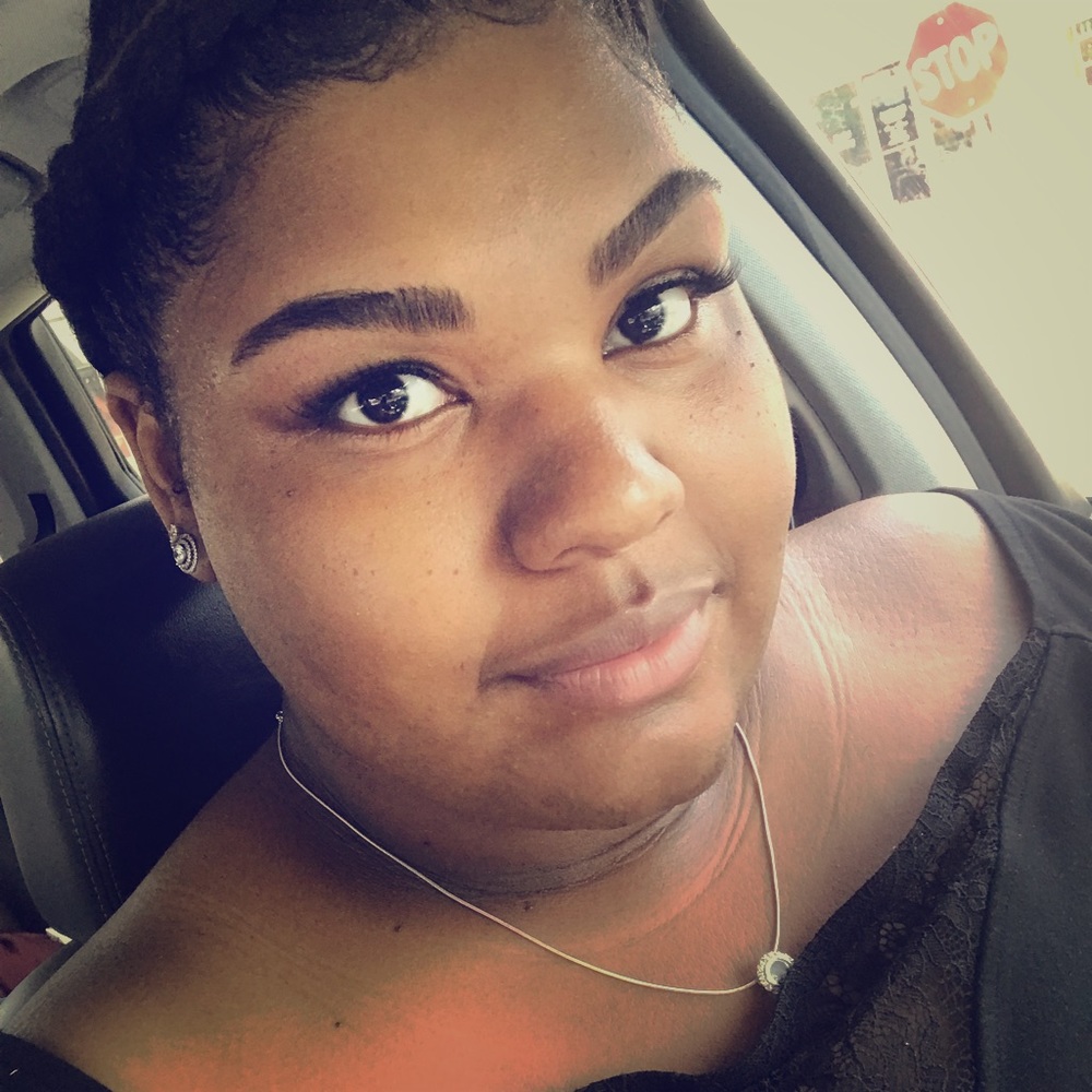 Meet your Posher, Lauree